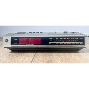 Vintage General Electric GE Digital AM/FM Alarm Clock Radio7-4634B Woodgrain